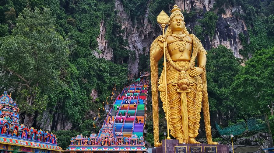 吉隆坡郊區黑風洞半日遊 – 可選上午或下午出發