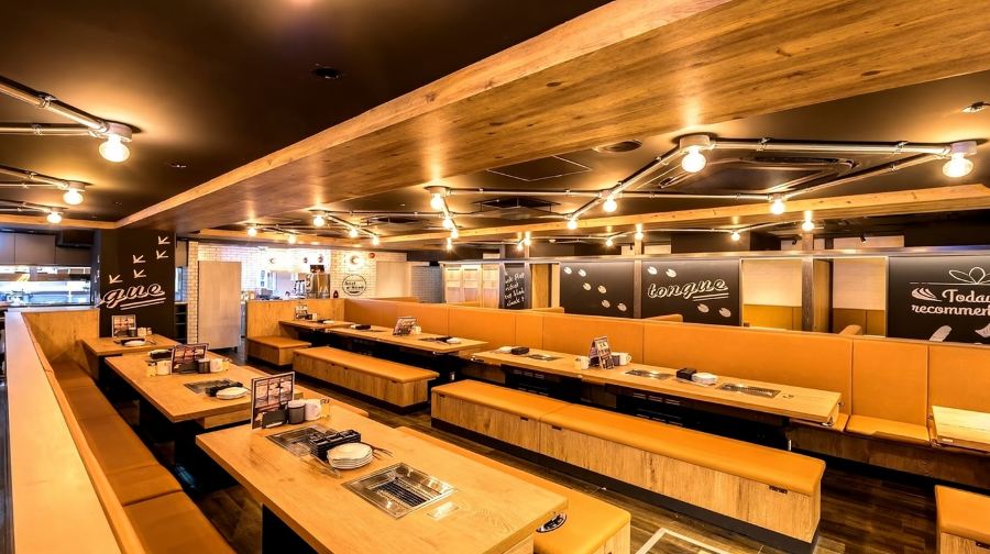 【肉屋の台所　上野公園前店】可選三種自助餐