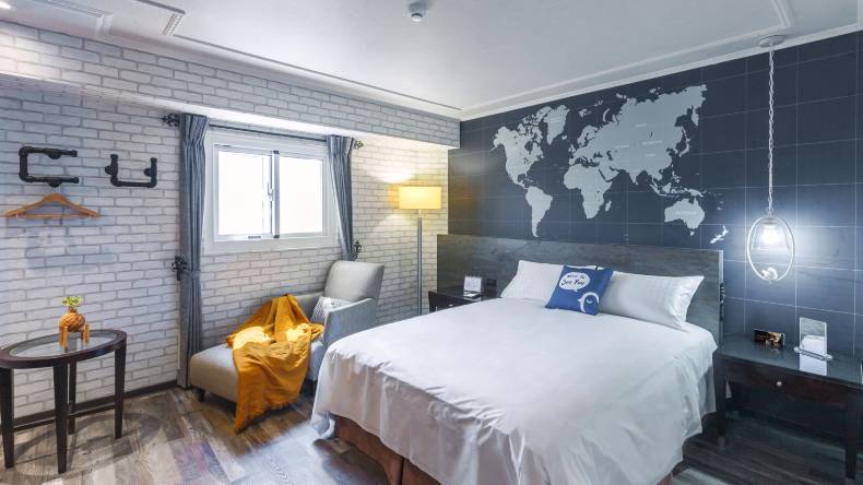 西悠巢旅-高雄車站館