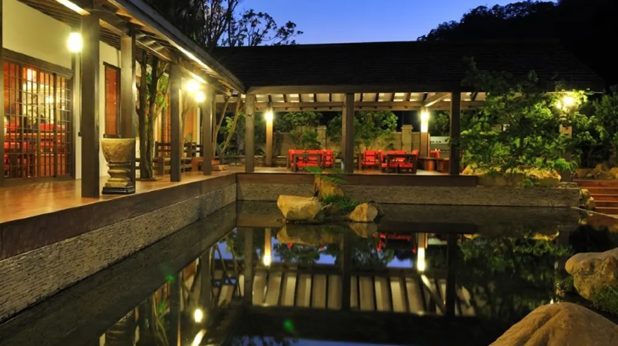 苗栗｜石風溫泉城堡｜雙人湯屋・大眾湯・和式套房・創意料理