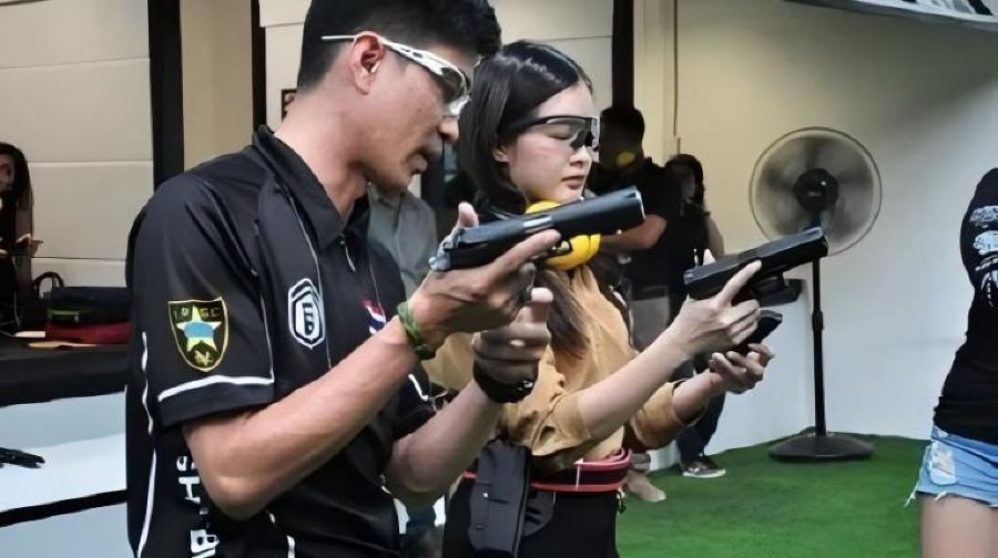 泰國芭提雅真槍射擊體驗【驚喜刺激+種類豐富】