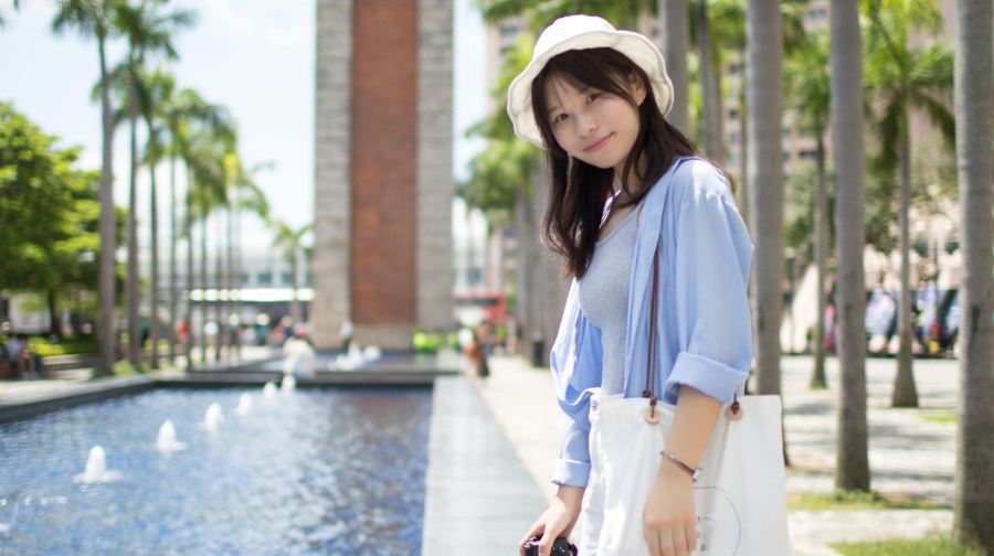 【香港一日遊－品質純玩】太平山頂＋星光大道＋金紫荊＋維港夜景