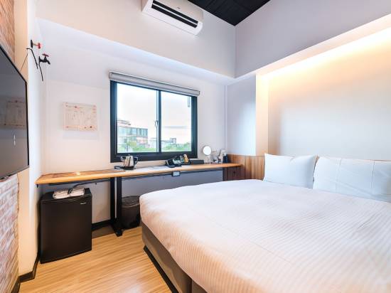 旅人驛站-鐵花文創館