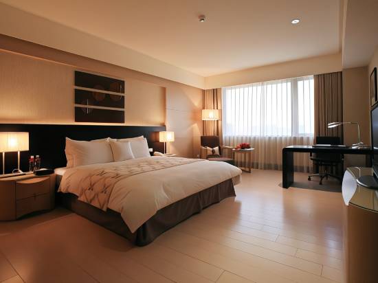 尊爵天際大飯店